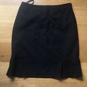 Tahari Arthur S Levine Women's Skirt.  Size 4p